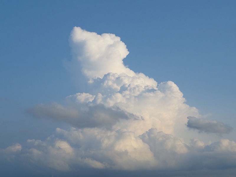 雄大積雲