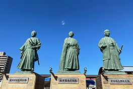 【高知県】土佐三志士像